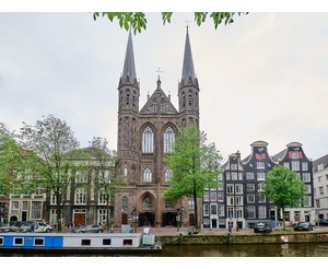 St. Franciscus Xaveriuskerk (De Krijtberg)<br />Singel 446 Current exterior